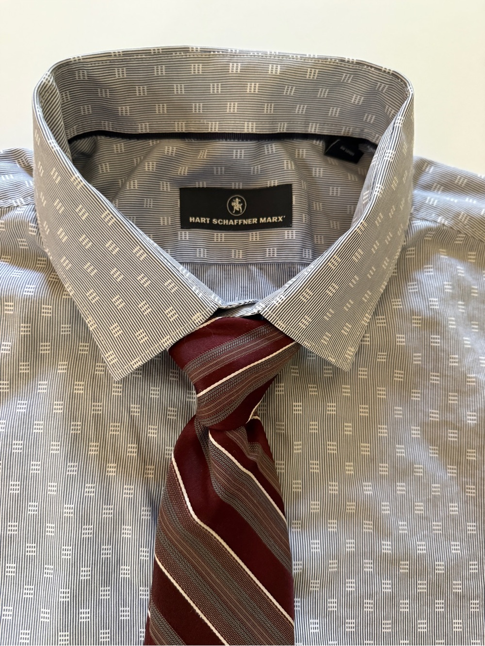 Hart Schaffner Marx Men’s XL Dress Shirt– Long Sleeve Button Front